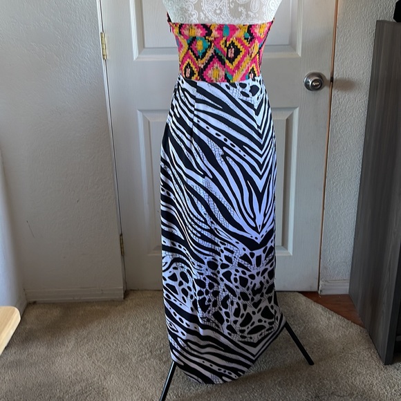 Sleeveless sun dress 👗 - Picture 3 of 7